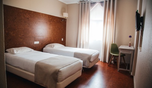 Habitación con 1 cama doble o 2 individuales