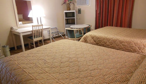 Habitación estándar, 2 camas dobles, fumadores