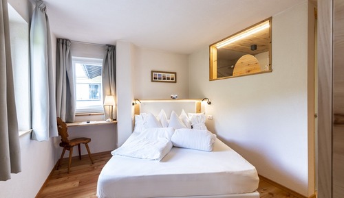 Habitación estándar doble, 1 cama doble, vistas a la montaña