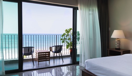 Estudio, vistas a la playa