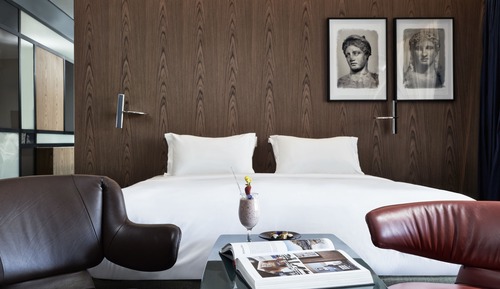 Suite (Residence)