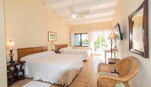 Queen Room with Two Queen Beds, Beachfront 