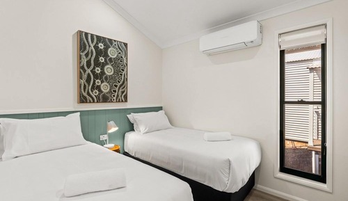 Cabaña Deluxe, 2 habitaciones (Waterfront Sleeps 4)