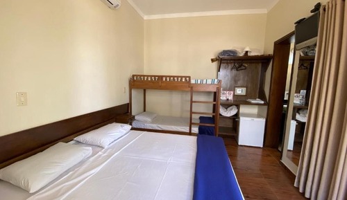 Habitación estándar con 1 cama doble o 2 individuales