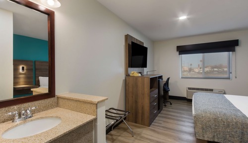 Habitación estándar, 1 cama de matrimonio grande, no fumadores, frigorífico y microondas