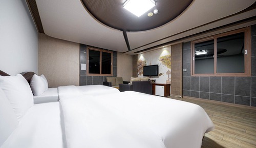 Habitación familiar con 2 camas individuales