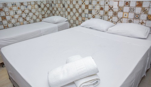 Apartamento básico, varias camas, Aire acondicionado, planta baja
