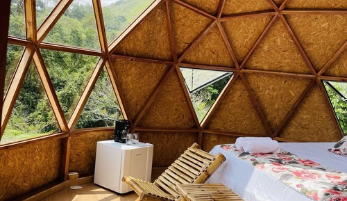 Bungalow Deluxe, 1 cama de matrimonio grande, bañera de hidromasaje, vistas a la montaña