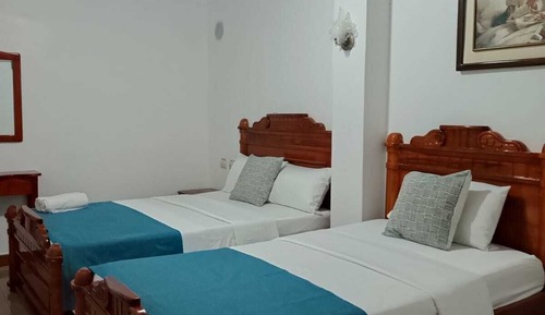Habitación estándar con 2 camas individuales
