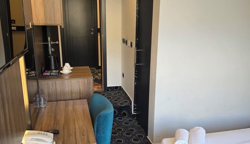 Habitación económica con 1 cama doble o 2 individuales