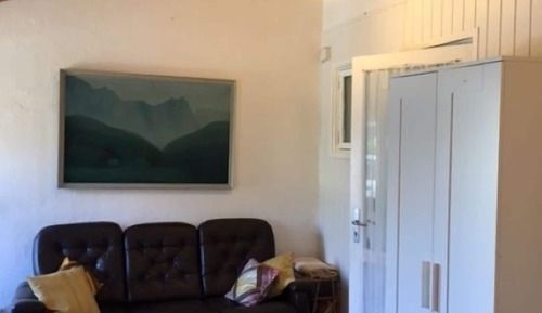 Habitación básica con 2 camas individuales