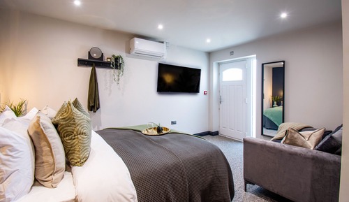 Suite ejecutiva, 1 cama doble, cocina, vistas al patio