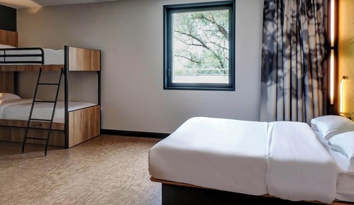 Habitación cuádruple estándar