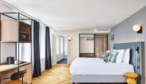 Suite