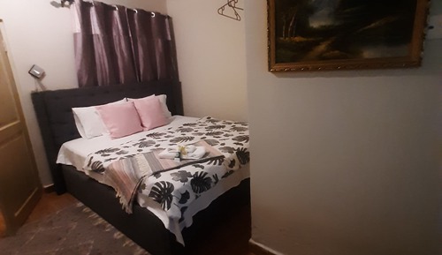 Habitación económica con 1 cama doble o 2 individuales