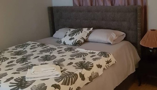 Habitación básica con 1 cama doble o 2 individuales
