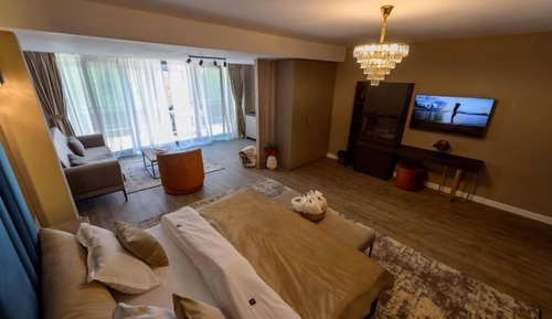 Deluxe Junior Suite