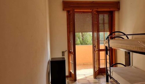 Apartamento, 4 habitaciones, fumadores, balcón