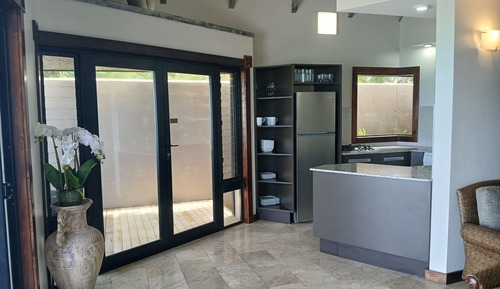 Villa de lujo, piscina privada, frente a la playa