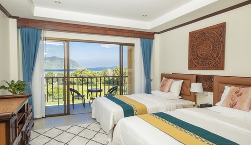 Habitación Deluxe con 2 camas individuales, 2 camas dobles, vistas al mar