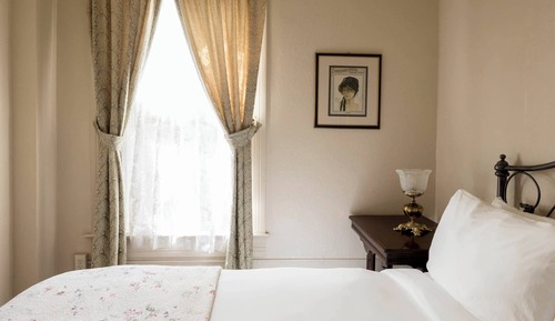 Suite, 1 cama de matrimonio grande con sofá cama