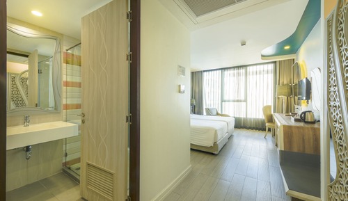 Habitación superior con 1 cama doble o 2 individuales