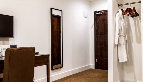 Habitación doble, baño privado