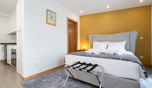 Loft de diseño, 1 cama doble, cocina, vistas al jardín