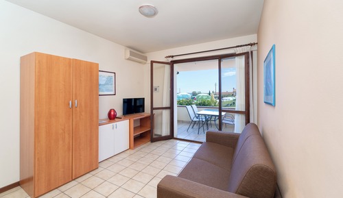 Apartamento, 2 habitaciones, vistas al jardín