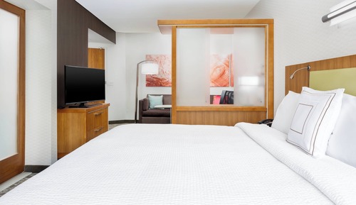 Estudio, 1 cama de matrimonio grande con sofá cama