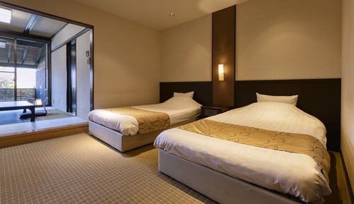 Habitación Deluxe (Check-in by 6PM / Dinner until 7:30PM)