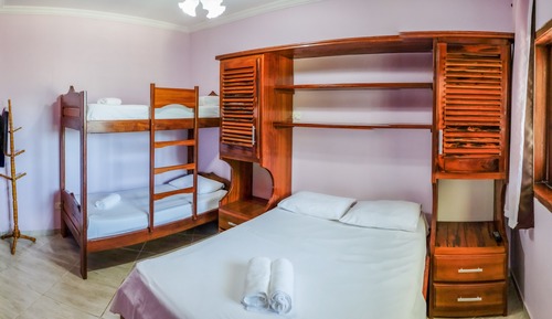 Quarto Família Kitnet 6 pessoas com cozinha