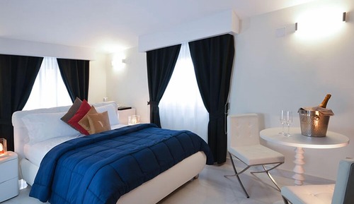 Suite exclusiva, bañera de hidromasaje