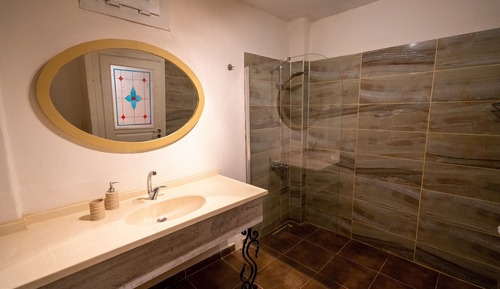 Habitación económica doble (Under Ground Floor)