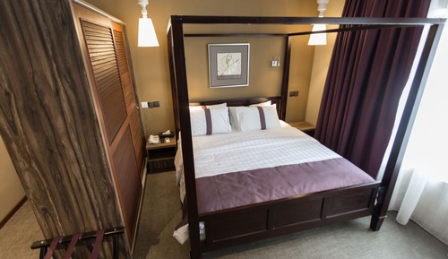 Habitación Deluxe, 1 cama de matrimonio grande, vistas a la ciudad