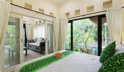 Villa, vistas al jardín
