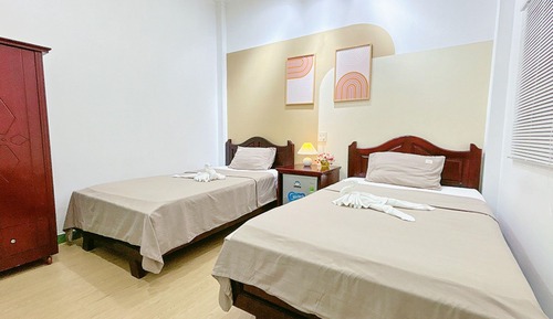 Habitación básica con 1 cama doble o 2 individuales