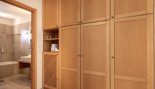 Junior Suite with Side Sea View
