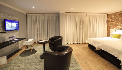 Suite junior, 1 habitación, vistas parciales al mar