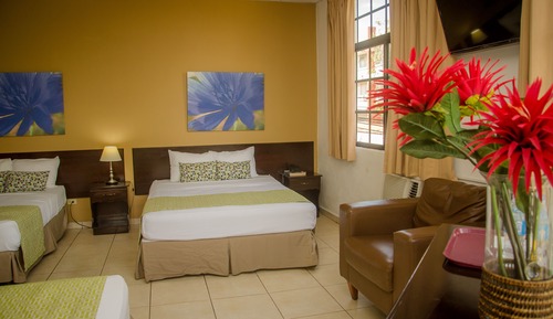 Habitación cuádruple estándar