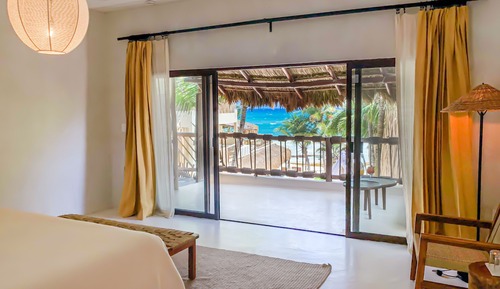 Deluxe Partial Sea View