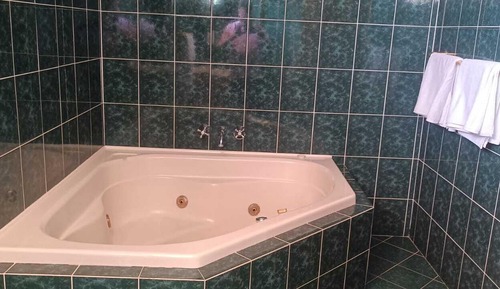 Habitación ejecutiva con 2 camas individuales, bañera