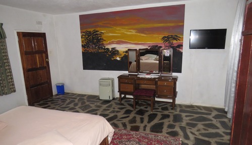 Family Room with Shower 1