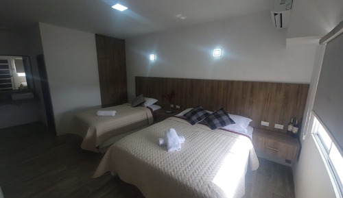 Habitación con 2 camas individuales, 1 habitación