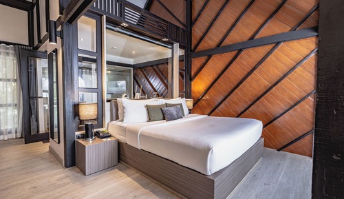 Canopy Plunge Pool Suite