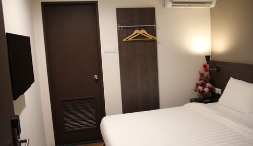 Habitación estándar, sin ventanas ( Queen)