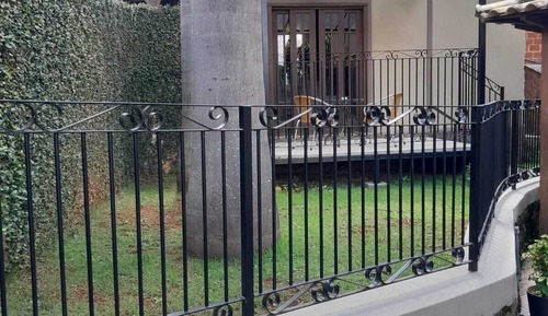 Quarto Casal Superior com Ar e Varanda