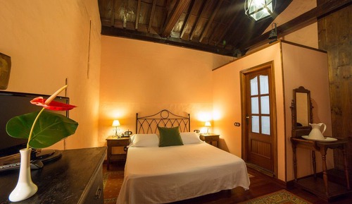 Habitación con 1 cama doble o 2 individuales
