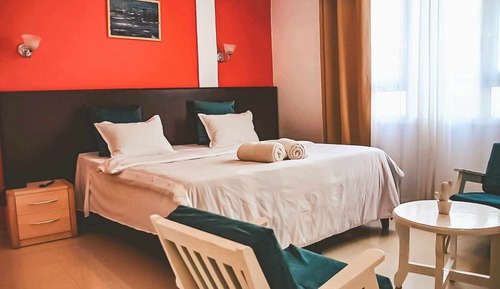 Habitación económica con 1 cama doble o 2 individuales