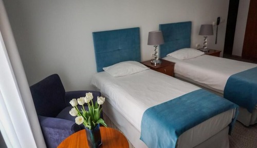Habitación con 2 camas individuales
